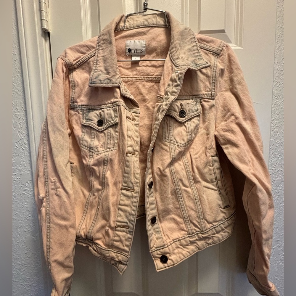 Stylus Denim women jacket 
Size large 
Color rose/peach